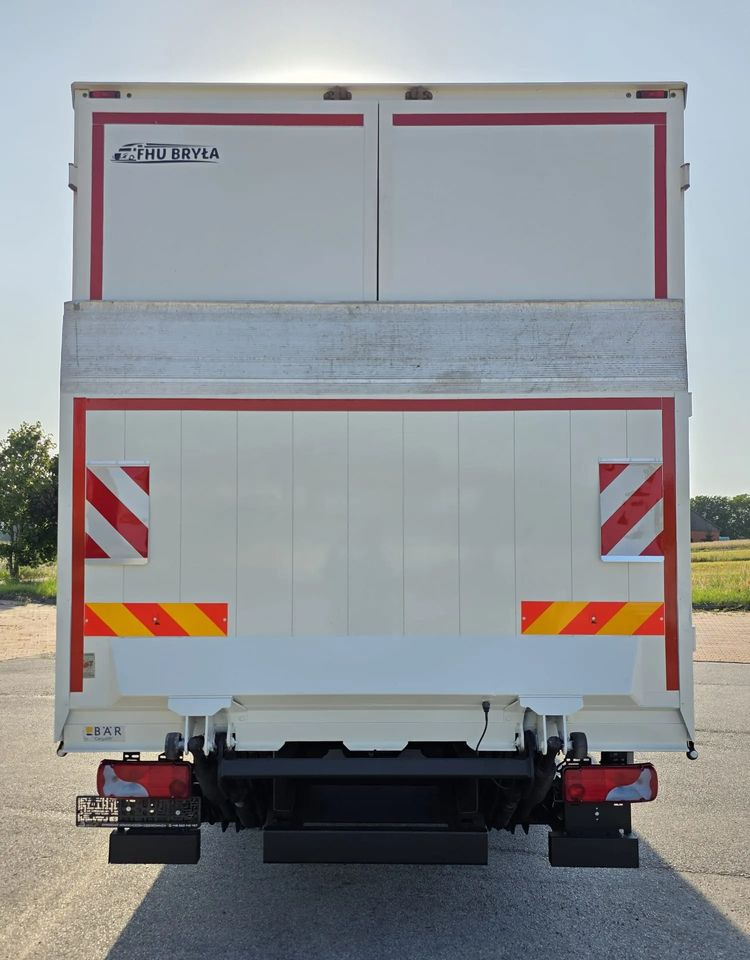 MAN TGL 12.250 / KONTENER / IZOTERMA / WINDA / 2019R / EURO 6 / PEŁEN SERWIS / 6 TON ŁADOWNOŚĆ / SPROWADZONY / ZADBANY / JAK NOWY / KSIĄŻKA SERWISOWA / E6 / 17 PALET - crédit-bail MAN TGL 12.250 / KONTENER / IZOTERMA / WINDA / 2019R / EURO 6 / PEŁEN SERWIS / 6 TON ŁADOWNOŚĆ / SPROWADZONY / ZADBANY / JAK NOWY / KSIĄŻKA SERWISOWA / E6 / 17 PALET: photos 12 MAN TGL 12.250 / KONTENER / IZOTERMA / WINDA / 2019R / EURO 6 / PEŁEN SERWIS / 6 TON ŁADOWNOŚĆ / SPROWADZONY / ZADBANY / JAK NOWY / KSIĄŻKA SERWISOWA / E6 / 17 PALET - crédit-bail MAN TGL 12.250 / KONTENER / IZOTERMA / WINDA / 2019R / EURO 6 / PEŁEN SERWIS / 6 TON ŁADOWNOŚĆ / SPROWADZONY / ZADBANY / JAK NOWY / KSIĄŻKA SERWISOWA / E6 / 17 PALET: photos 12