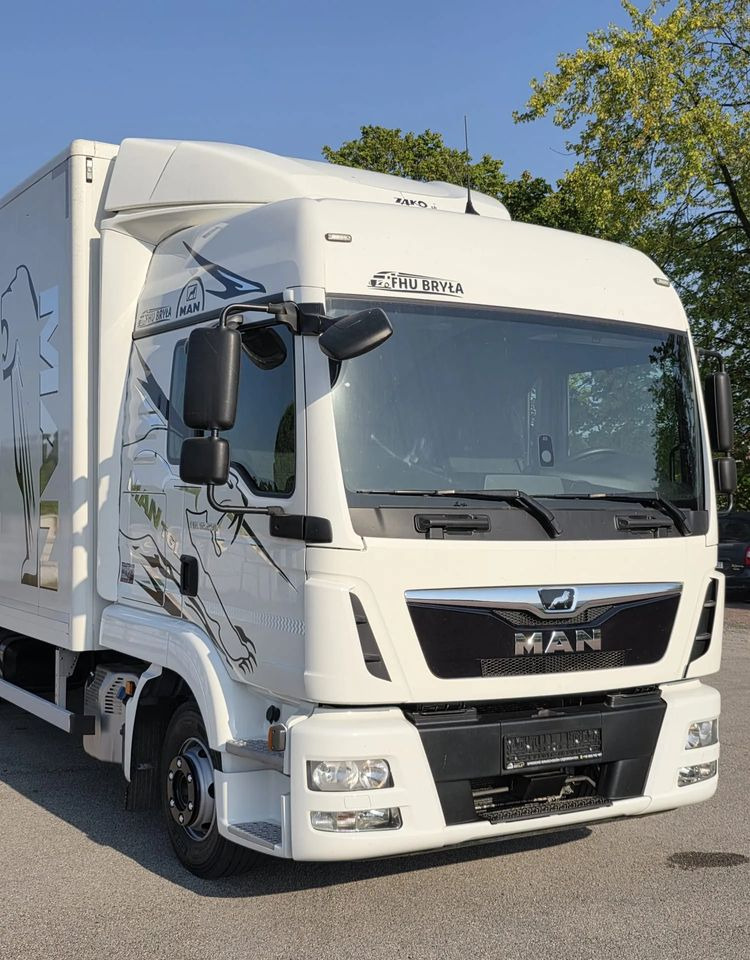 MAN TGL 12.250 / KONTENER / IZOTERMA / WINDA / 2019R / EURO 6 / PEŁEN SERWIS / 6 TON ŁADOWNOŚĆ / SPROWADZONY / ZADBANY / JAK NOWY / KSIĄŻKA SERWISOWA / E6 / 17 PALET - crédit-bail MAN TGL 12.250 / KONTENER / IZOTERMA / WINDA / 2019R / EURO 6 / PEŁEN SERWIS / 6 TON ŁADOWNOŚĆ / SPROWADZONY / ZADBANY / JAK NOWY / KSIĄŻKA SERWISOWA / E6 / 17 PALET: photos 11 MAN TGL 12.250 / KONTENER / IZOTERMA / WINDA / 2019R / EURO 6 / PEŁEN SERWIS / 6 TON ŁADOWNOŚĆ / SPROWADZONY / ZADBANY / JAK NOWY / KSIĄŻKA SERWISOWA / E6 / 17 PALET - crédit-bail MAN TGL 12.250 / KONTENER / IZOTERMA / WINDA / 2019R / EURO 6 / PEŁEN SERWIS / 6 TON ŁADOWNOŚĆ / SPROWADZONY / ZADBANY / JAK NOWY / KSIĄŻKA SERWISOWA / E6 / 17 PALET: photos 11