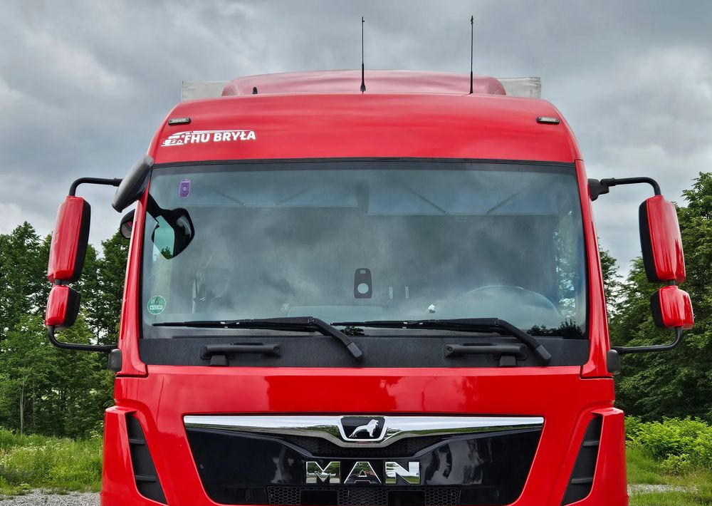 MAN TGM 18.290/15.290/E6/21PALET/9400 ŁADOWNOŚĆ/SERWISOWANY/NISKI PRZEBIEG/WINDA/FIRANKA/SPROWADZONY/2019/NISKI PRZEBIEG/PIERWSZY WŁAŚCICIEL/ - Camion à rideaux coulissants: photos 3 MAN TGM 18.290/15.290/E6/21PALET/9400 ŁADOWNOŚĆ/SERWISOWANY/NISKI PRZEBIEG/WINDA/FIRANKA/SPROWADZONY/2019/NISKI PRZEBIEG/PIERWSZY WŁAŚCICIEL/ - Camion à rideaux coulissants: photos 3