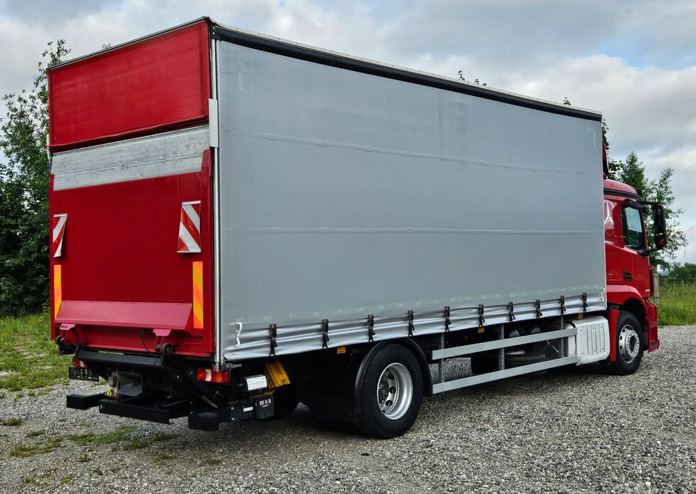 Mercedes-Benz ACTROS 1830/1827/1832/FIRANKA/WINDA/18 EUROPALET/AUTOMAT/Z NIEMIEC/2017/DUŻA ŁADOWNOŚĆ - Camion à rideaux coulissants: photos 5 Mercedes-Benz ACTROS 1830/1827/1832/FIRANKA/WINDA/18 EUROPALET/AUTOMAT/Z NIEMIEC/2017/DUŻA ŁADOWNOŚĆ - Camion à rideaux coulissants: photos 5