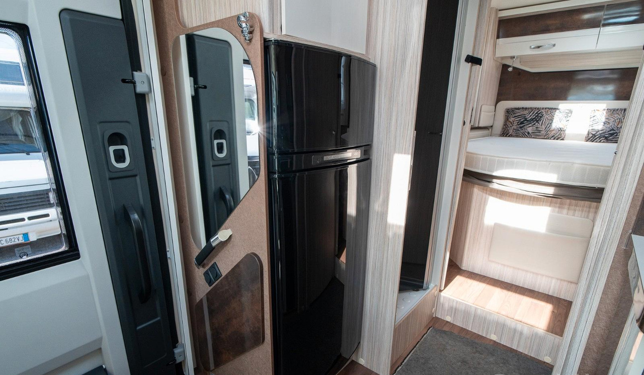 Camping-car intégral neuf Elnagh magnum 582: photos 9