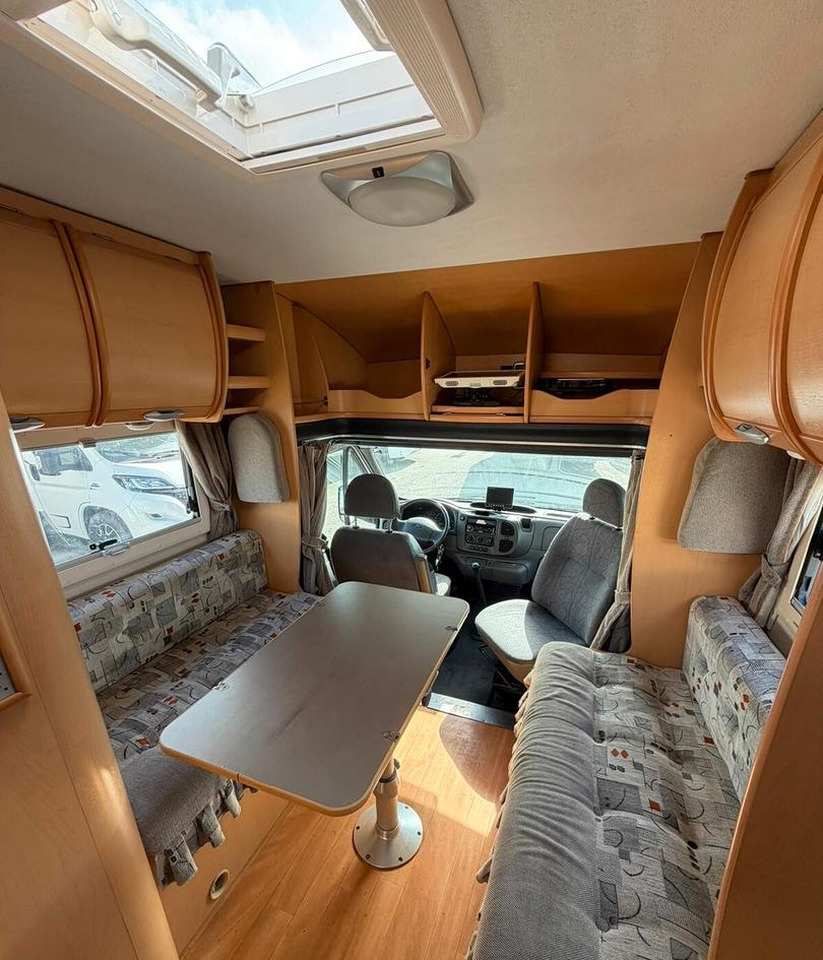 ROLLER TEAM GRANDUCA GARAGE P - Camping-car profilé: photos 5 ROLLER TEAM GRANDUCA GARAGE P - Camping-car profilé: photos 5