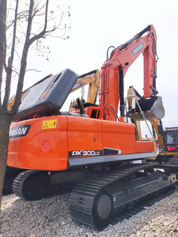 Doosan DX 300 Korea imports doosan DX300 - Pelle sur chenille: photos 2 Doosan DX 300 Korea imports doosan DX300 - Pelle sur chenille: photos 2
