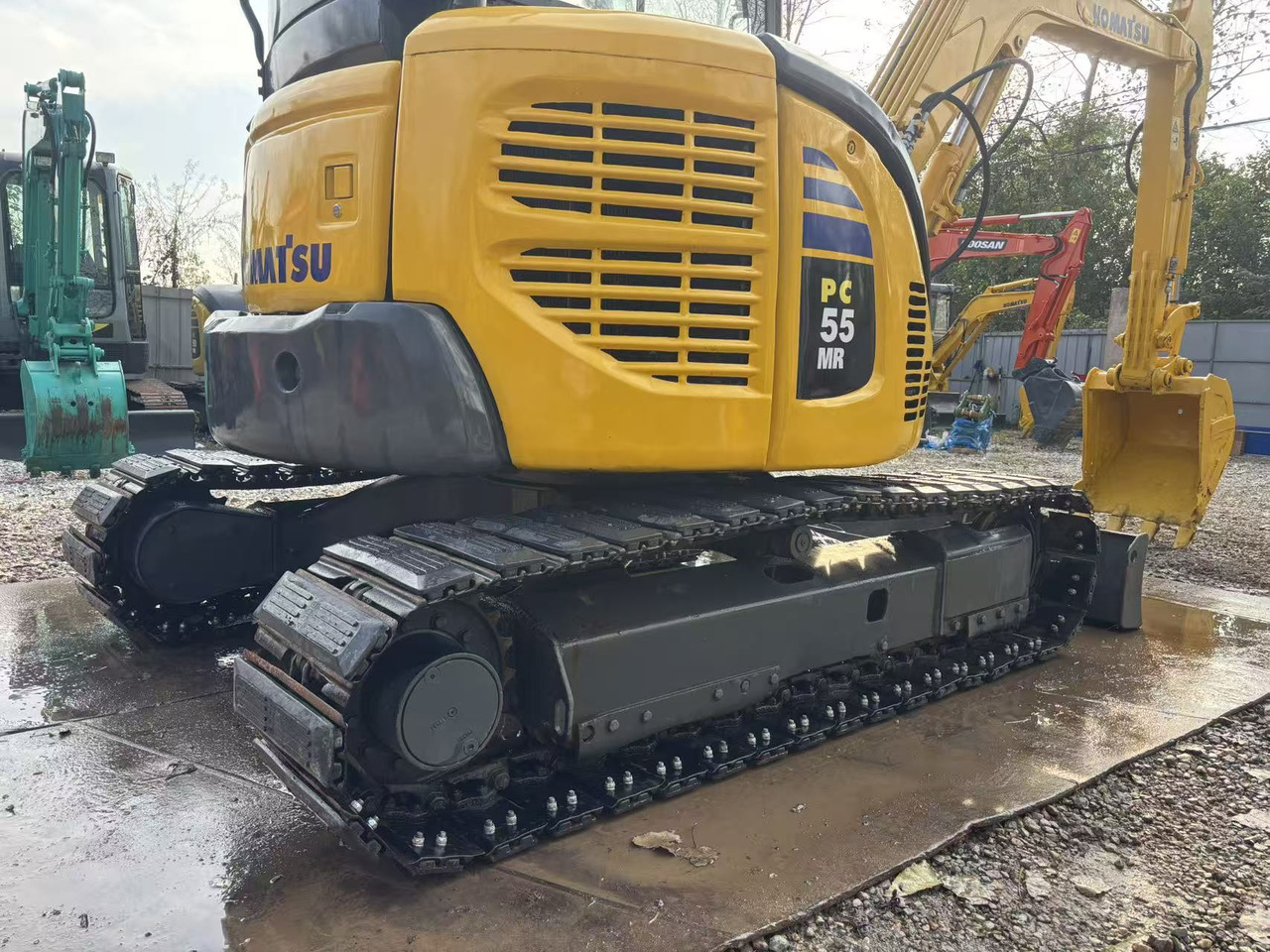 KOMATSU PC55MR-3 - Mini pelle: photos 2 KOMATSU PC55MR-3 - Mini pelle: photos 2