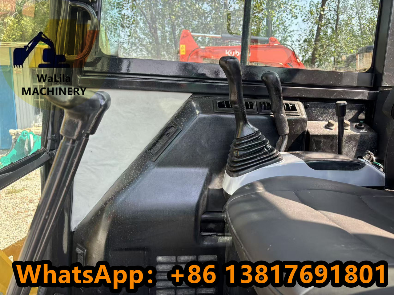 KOMATSU PC56-7 - Mini pelle: photos 3 KOMATSU PC56-7 - Mini pelle: photos 3