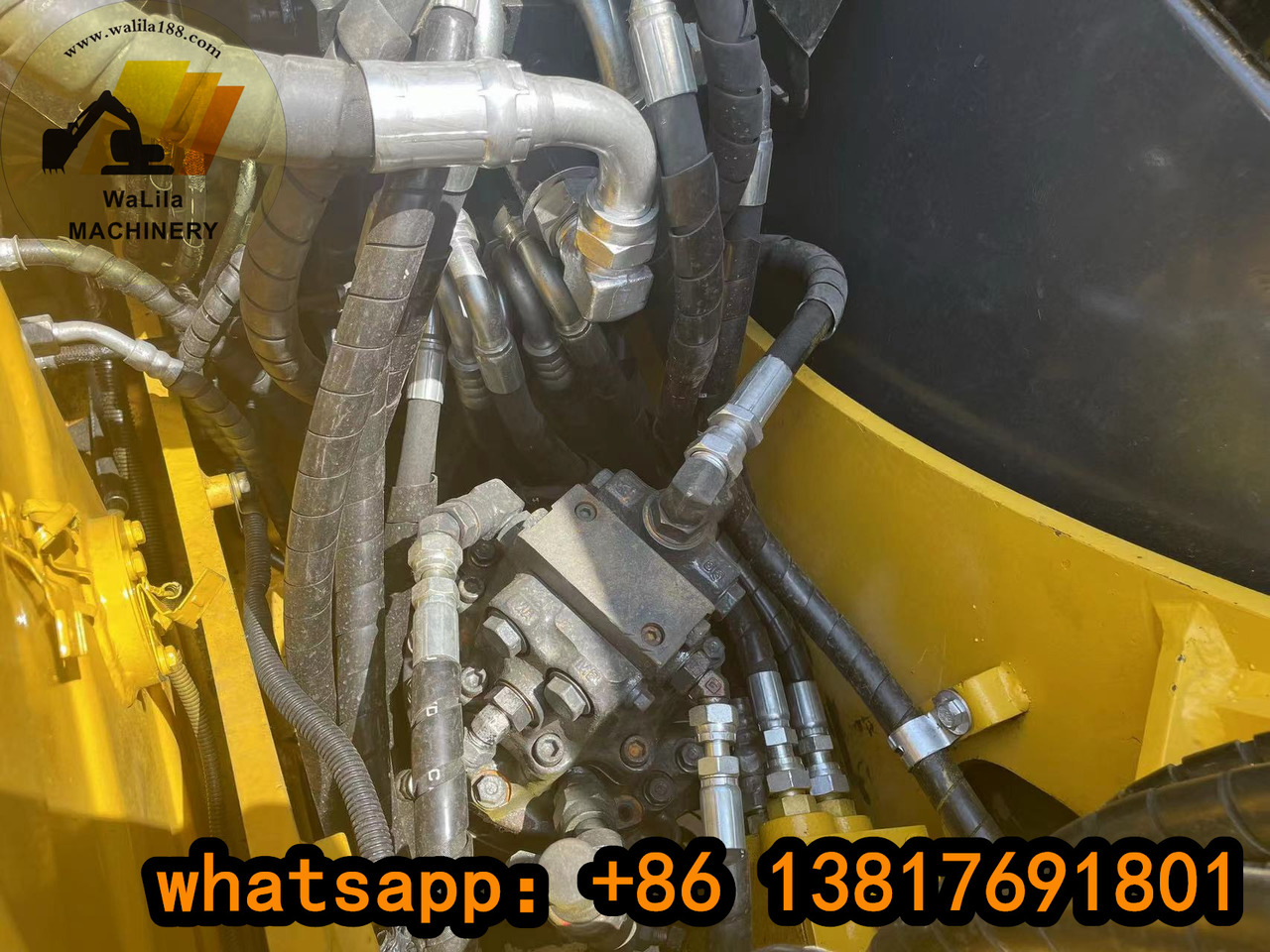 KOMATSU PC70-8 - Mini pelle: photos 4 KOMATSU PC70-8 - Mini pelle: photos 4