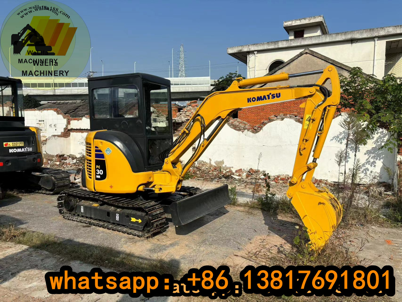 Komatsu PC 30 MR-3 Komatsu 30, Komatsu 35-3 - Mini pelle: photos 1 Komatsu PC 30 MR-3 Komatsu 30, Komatsu 35-3 - Mini pelle: photos 1