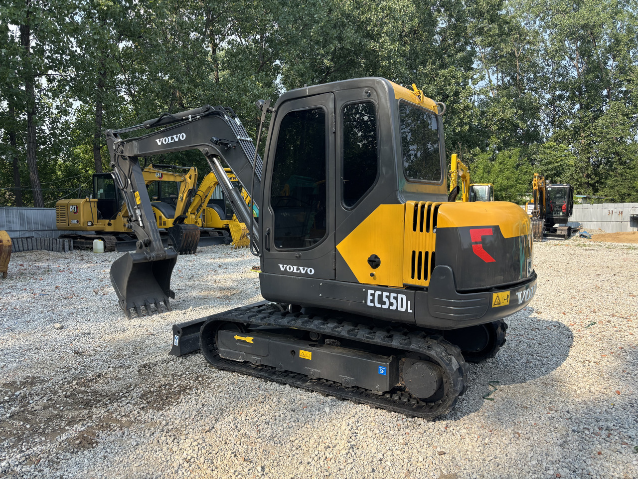 Volvo EC55D Rubber track - Mini pelle: photos 1 Volvo EC55D Rubber track - Mini pelle: photos 1