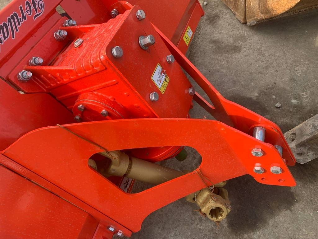 1GKN 180 - Herse: photos 5 1GKN 180 - Herse: photos 5