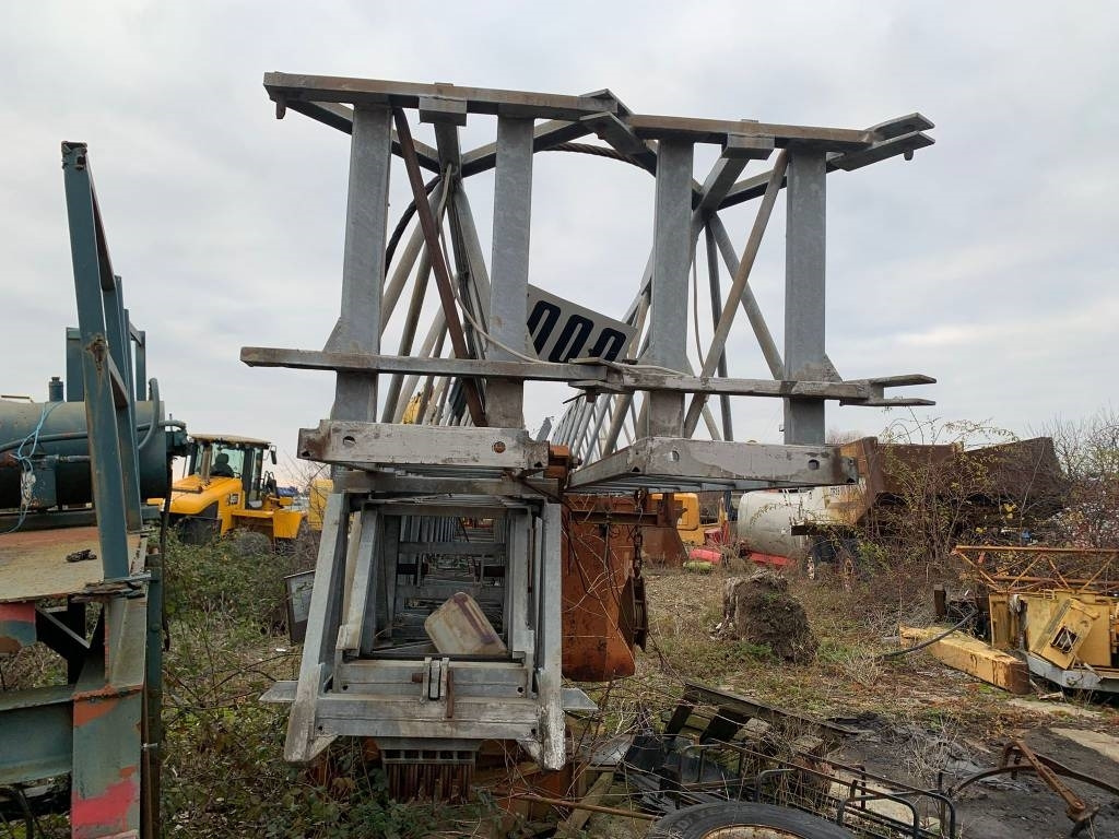 Benazzato Gru - Grue à tour: photos 4 Benazzato Gru - Grue à tour: photos 4