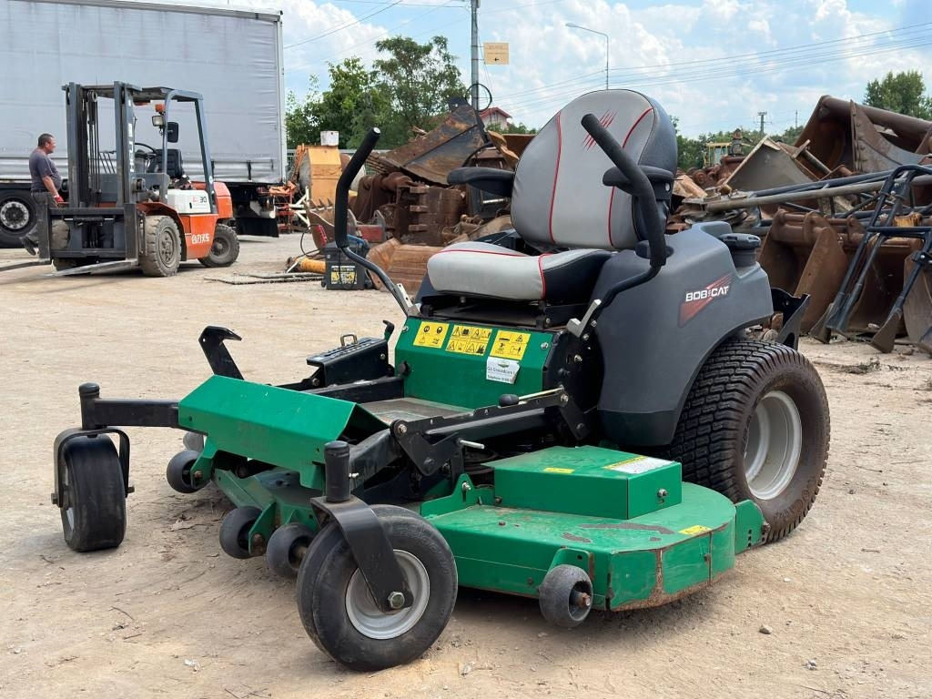 Bobcat CRZ - Motofaucheuse: photos 1 Bobcat CRZ - Motofaucheuse: photos 1