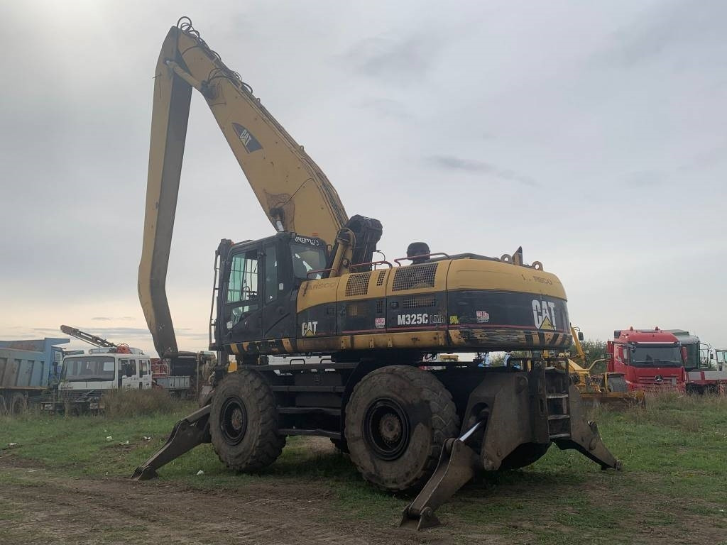 CAT M 325 C L MH - Pelle de manutention: photos 3 CAT M 325 C L MH - Pelle de manutention: photos 3