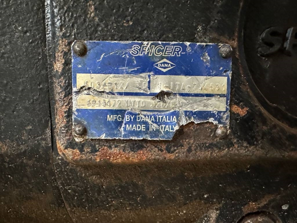 Dana Spicer 103/212 AXLE - Essieu et pièces pour Engins de chantier: photos 3 Dana Spicer 103/212 AXLE - Essieu et pièces pour Engins de chantier: photos 3