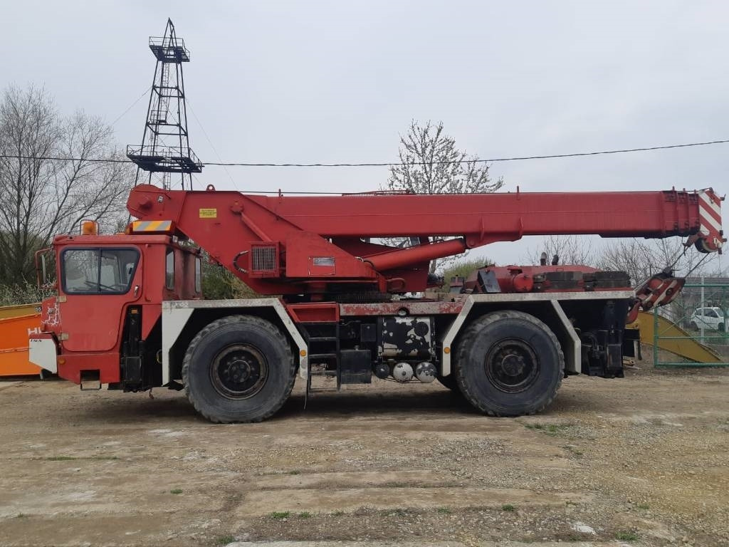Faun RTF30 - Grue tout-terrain: photos 3 Faun RTF30 - Grue tout-terrain: photos 3