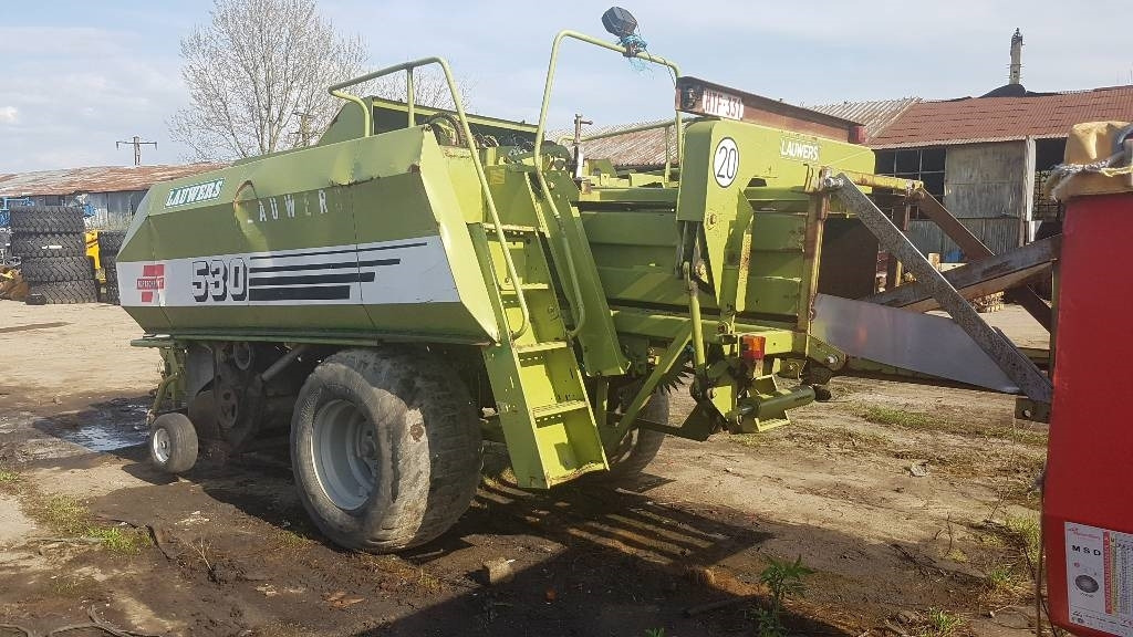 Fortschritt 530 - Presse à balles cubiques: photos 2 Fortschritt 530 - Presse à balles cubiques: photos 2