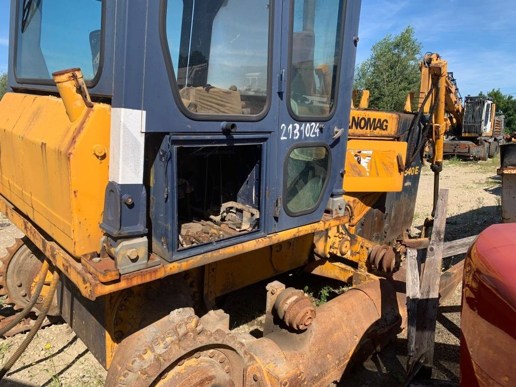 Hanomag D 540 E FOR PARTS - Bulldozer: photos 4 Hanomag D 540 E FOR PARTS - Bulldozer: photos 4