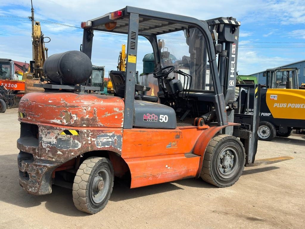 Heli CPQD50 - Chariot élévateur à gaz: photos 4 Heli CPQD50 - Chariot élévateur à gaz: photos 4