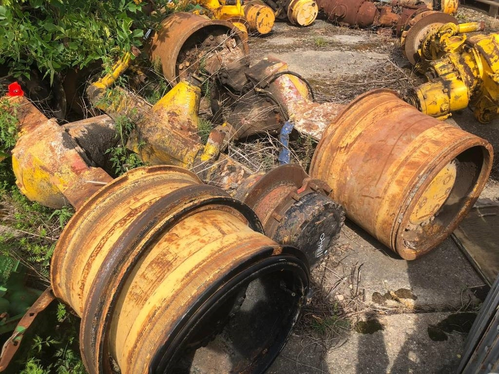 JCB 3 CX PARTS - Essieu et pièces pour Engins de chantier: photos 2 JCB 3 CX PARTS - Essieu et pièces pour Engins de chantier: photos 2