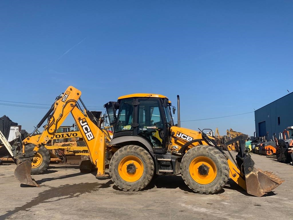 JCB 4 CX - Tractopelle: photos 2 JCB 4 CX - Tractopelle: photos 2