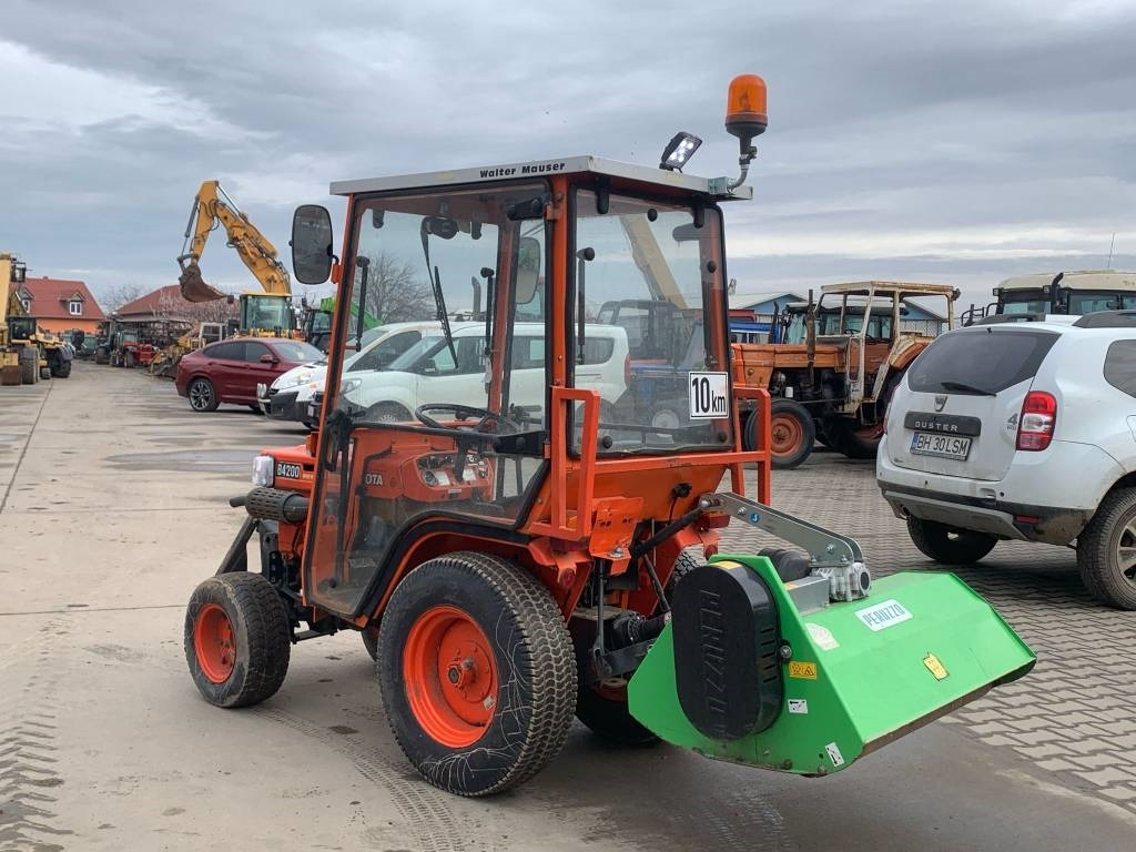Kubota B 4200 - Tracteur agricole: photos 3 Kubota B 4200 - Tracteur agricole: photos 3