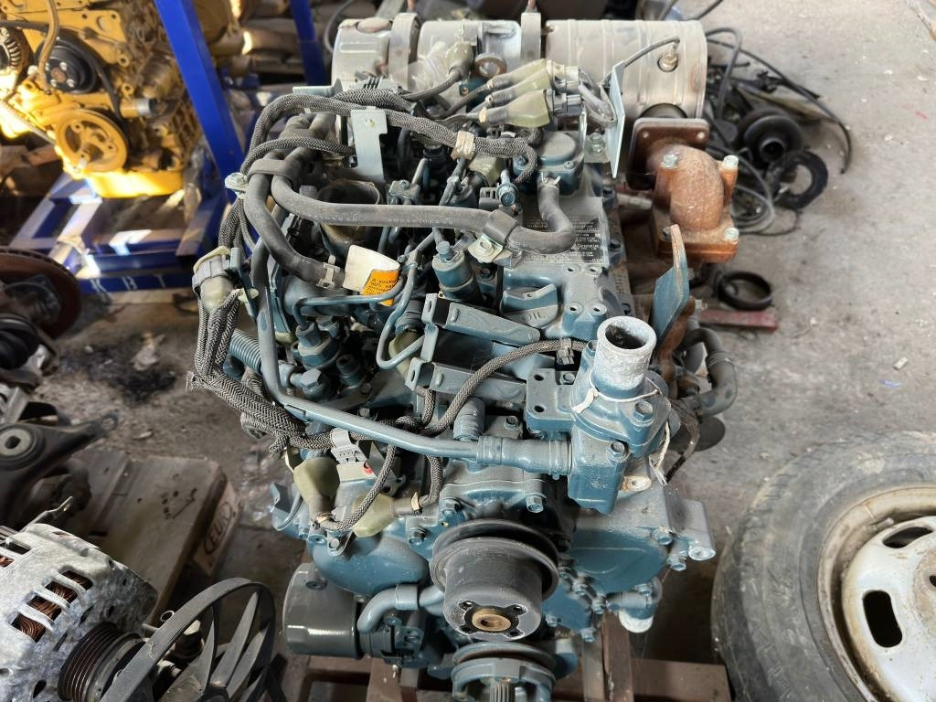 Kubota D1803-CR-EF04 ENGINE - Moteur pour Engins de chantier: photos 2 Kubota D1803-CR-EF04 ENGINE - Moteur pour Engins de chantier: photos 2