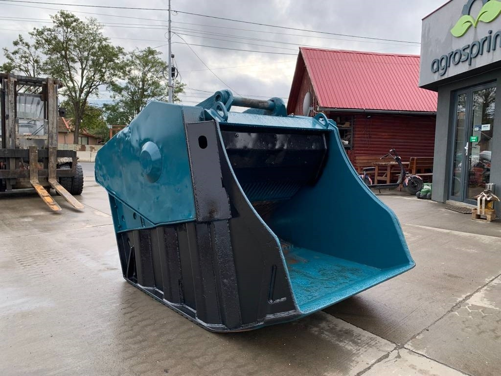 MB Crusher BF 120.4 - Godet pour Engins de chantier: photos 5 MB Crusher BF 120.4 - Godet pour Engins de chantier: photos 5