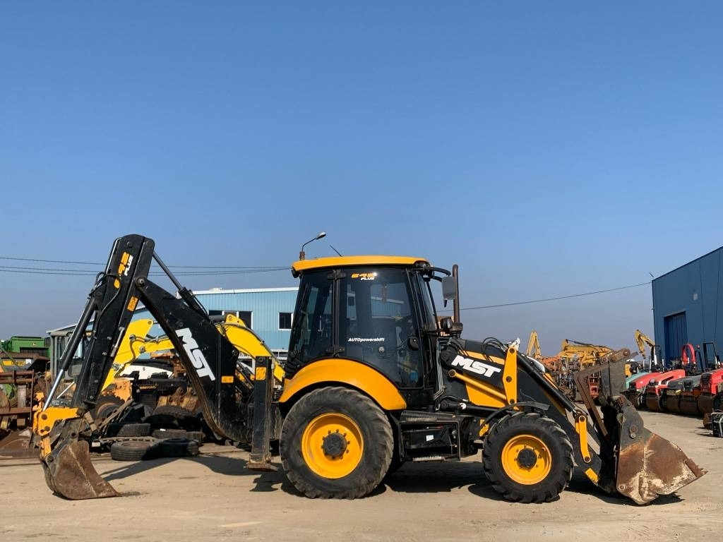 MST 642 Plus - Tractopelle: photos 2 MST 642 Plus - Tractopelle: photos 2