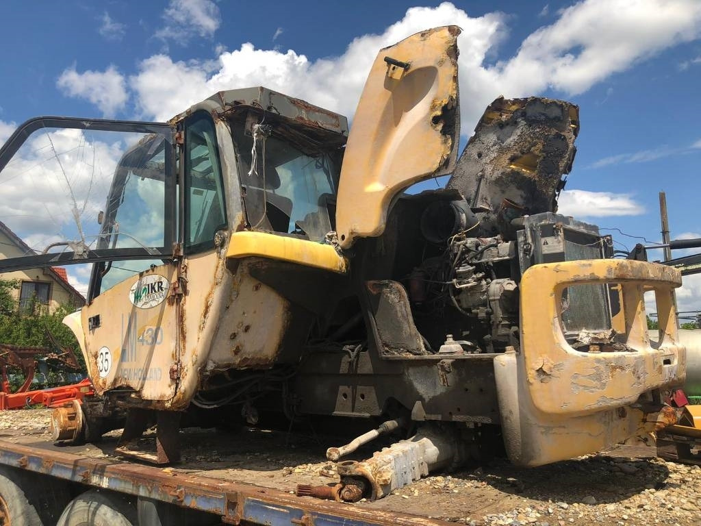 New Holland LM 430 FOR PARTS - Chariot télescopique: photos 5 New Holland LM 430 FOR PARTS - Chariot télescopique: photos 5