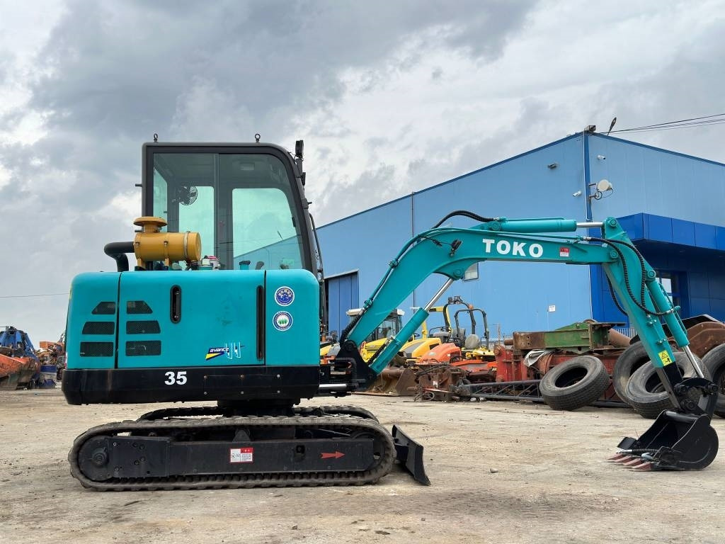 Toko 35 - Mini pelle: photos 5 Toko 35 - Mini pelle: photos 5