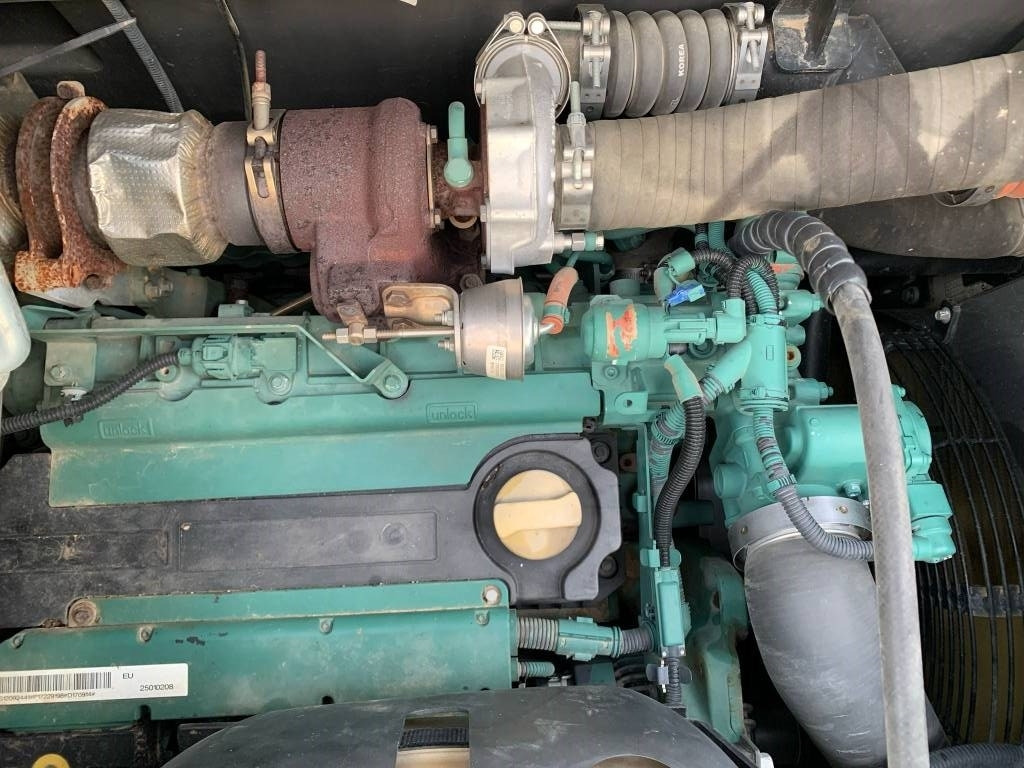 Pelle sur chenille Volvo ECR145EL: photos 12