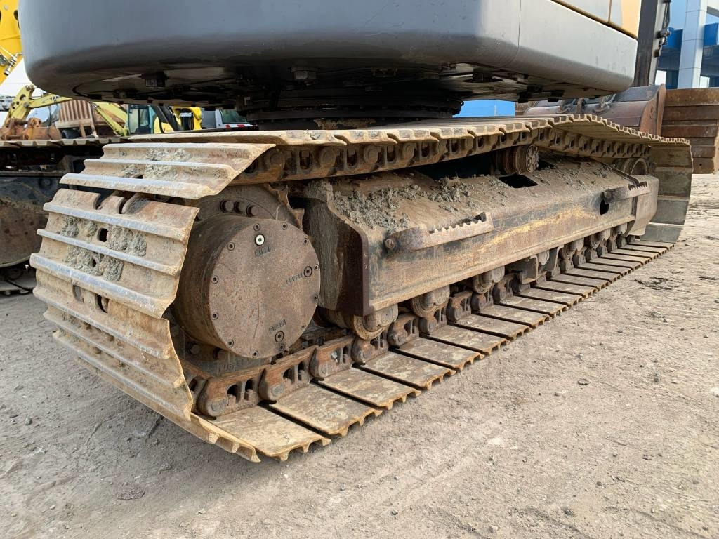 Pelle sur chenille Volvo ECR145EL: photos 8