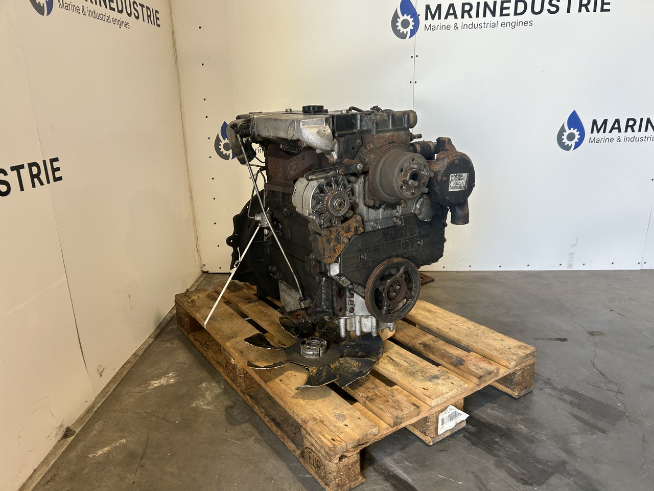 Perkins 1004-4 AA70274 - Moteur pour Engins de chantier: photos 1 Perkins 1004-4 AA70274 - Moteur pour Engins de chantier: photos 1