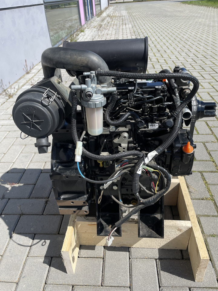 Yanmar 3TNM68 - Moteur pour Engins de chantier: photos 4 Yanmar 3TNM68 - Moteur pour Engins de chantier: photos 4