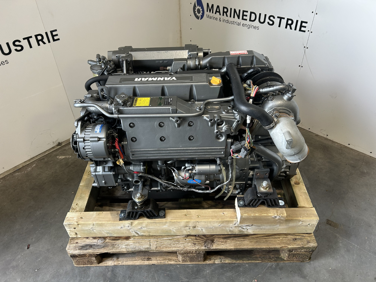 Yanmar 4LH-DTE - Moteur pour Autre matériel: photos 4 Yanmar 4LH-DTE - Moteur pour Autre matériel: photos 4