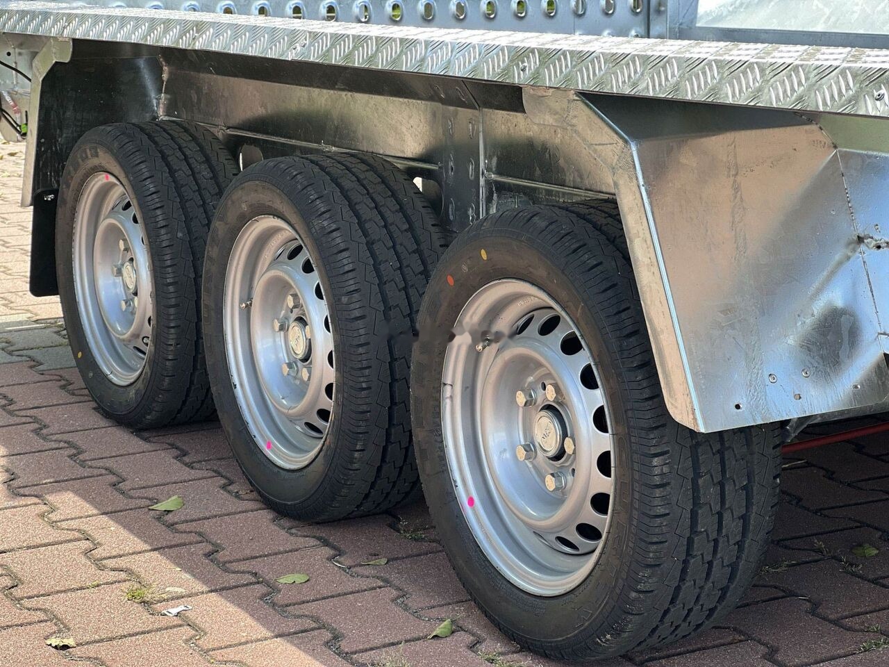 Wiola Pod sprzęt budowlany B3540 MAXX 3500kg - Remorque porte engin: photos 2 Wiola Pod sprzęt budowlany B3540 MAXX 3500kg - Remorque porte engin: photos 2