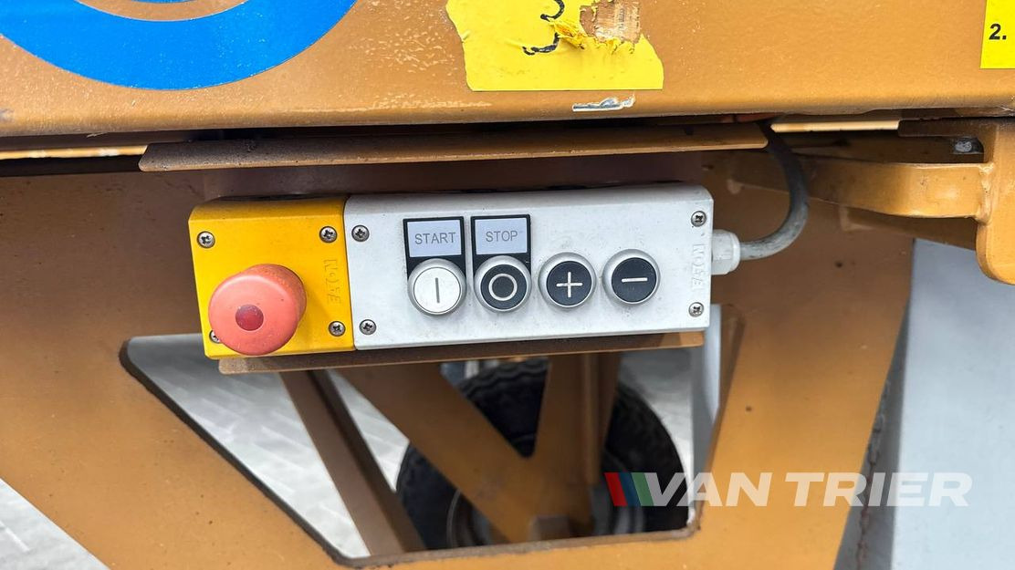 Breston DVB12-110 Flat conveyor - Convoyeur: photos 5 Breston DVB12-110 Flat conveyor - Convoyeur: photos 5