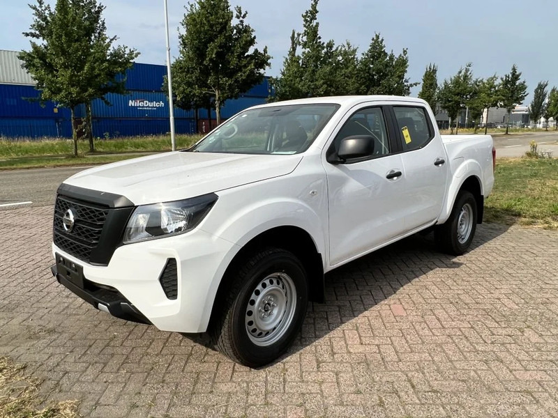 Nissan Navara 4x4 - 22 UNITS - 2.5 D Double Cab - XE - EURO 2 - NEW!! READY FOR WORK!!! - Pick-up, Utilitaire double cabine: photos 1 Nissan Navara 4x4 - 22 UNITS - 2.5 D Double Cab - XE - EURO 2 - NEW!! READY FOR WORK!!! - Pick-up, Utilitaire double cabine: photos 1