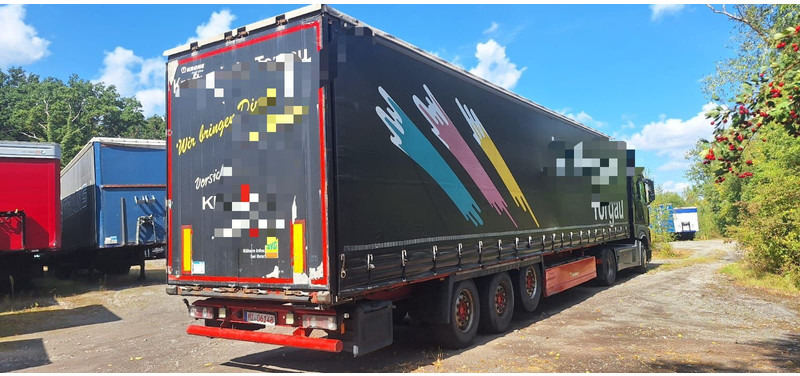 Krone SD - Semi-remorque rideaux coulissants: photos 2 Krone SD - Semi-remorque rideaux coulissants: photos 2