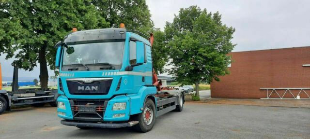 MAN TGS 18.440 Abroller mit Funk +Kran vor - Camion ampliroll, Camion grue: photos 1 MAN TGS 18.440 Abroller mit Funk +Kran vor - Camion ampliroll, Camion grue: photos 1