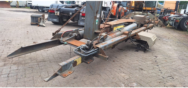 MARREL Aufbau Hakenabroller Marrel für 3Achser - Ampliroll/ Multibenne système: photos 2 MARREL Aufbau Hakenabroller Marrel für 3Achser - Ampliroll/ Multibenne système: photos 2