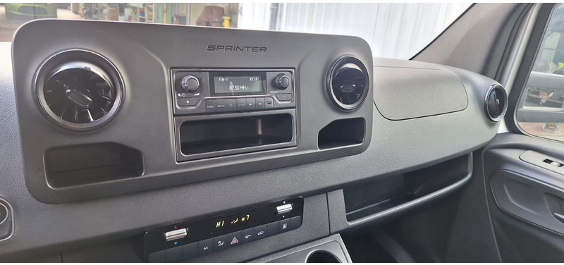 Mercedes-Benz 315 317 319 Sprinter III Koffer - Fourgon grand volume: photos 5 Mercedes-Benz 315 317 319 Sprinter III Koffer - Fourgon grand volume: photos 5