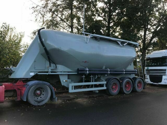 Spitzer SF 2734/2P Zement/Silo - Semi-remorque citerne: photos 1 Spitzer SF 2734/2P Zement/Silo - Semi-remorque citerne: photos 1