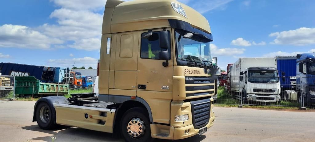 DAF 105-460 Super Spacs G.Haus/Hoch German - Tracteur routier: photos 1 DAF 105-460 Super Spacs G.Haus/Hoch German - Tracteur routier: photos 1
