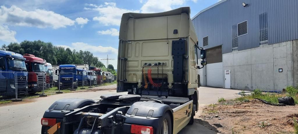 DAF 105-460 Super Spacs G.Haus/Hoch German - Tracteur routier: photos 5 DAF 105-460 Super Spacs G.Haus/Hoch German - Tracteur routier: photos 5