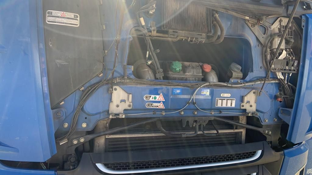 DAF XF 106.440PS SC SZM Top zustand 1-Hand - Tracteur routier: photos 5 DAF XF 106.440PS SC SZM Top zustand 1-Hand - Tracteur routier: photos 5