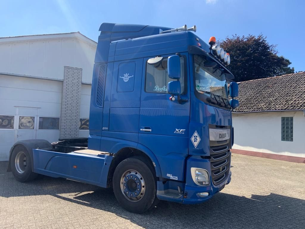 DAF XF 106.440PS SC SZM Top zustand 1-Hand - Tracteur routier: photos 2 DAF XF 106.440PS SC SZM Top zustand 1-Hand - Tracteur routier: photos 2