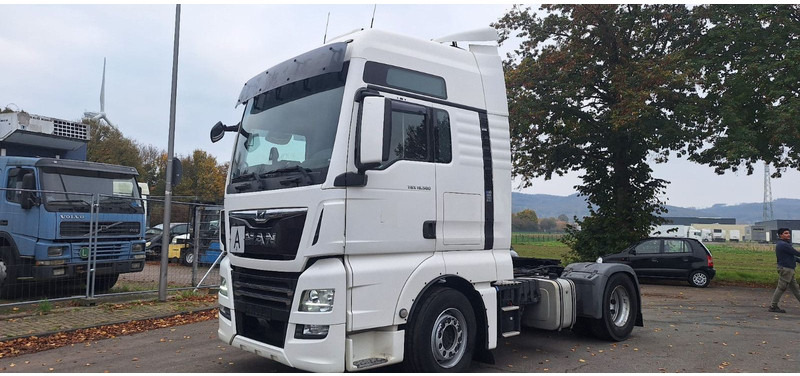 MAN 18.500 TGX SZM XXL - Tracteur routier: photos 1 MAN 18.500 TGX SZM XXL - Tracteur routier: photos 1