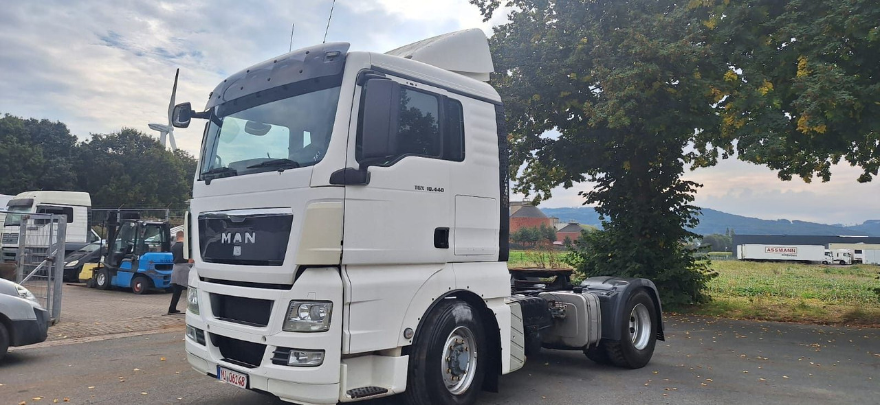 MAN TGX18.440H 4x4 SZM Kipphydraulik - Tracteur routier: photos 3 MAN TGX18.440H 4x4 SZM Kipphydraulik - Tracteur routier: photos 3