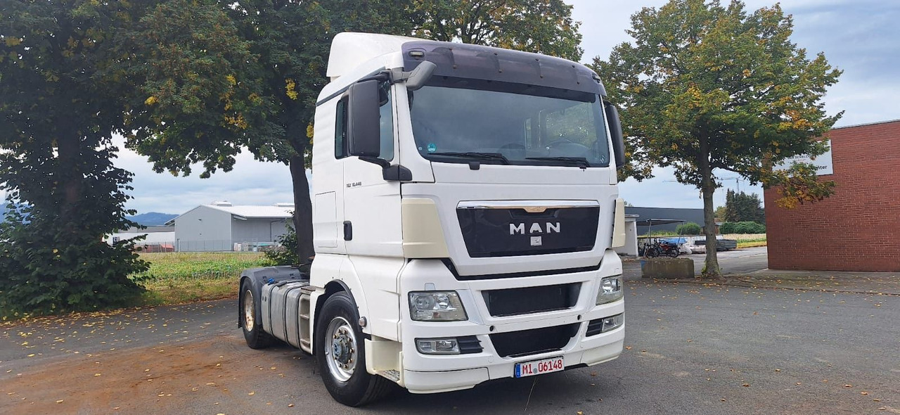 MAN TGX18.440H 4x4 SZM Kipphydraulik - Tracteur routier: photos 1 MAN TGX18.440H 4x4 SZM Kipphydraulik - Tracteur routier: photos 1