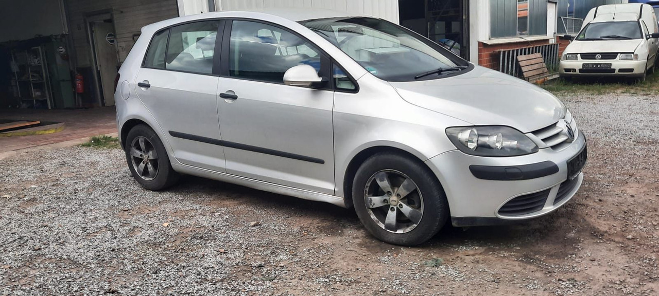 Volkswagen Golf Plus 1.9 TDI DSG DPF Comfortline - Berline: photos 1 Volkswagen Golf Plus 1.9 TDI DSG DPF Comfortline - Berline: photos 1
